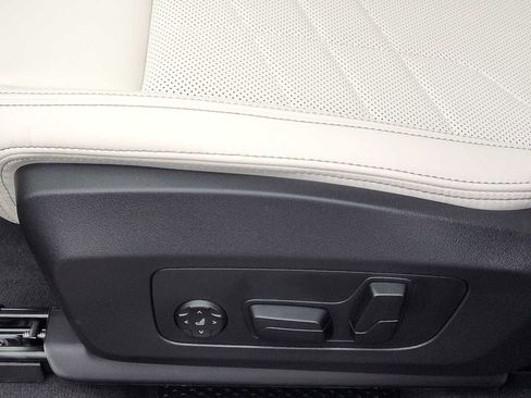 New 2026 BMW X1 xDrive28i w/ Technology Package image 18