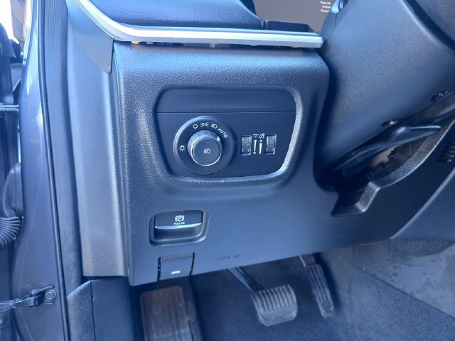 Used 2024 Jeep Grand Cherokee Limited AWD/4WD image 21