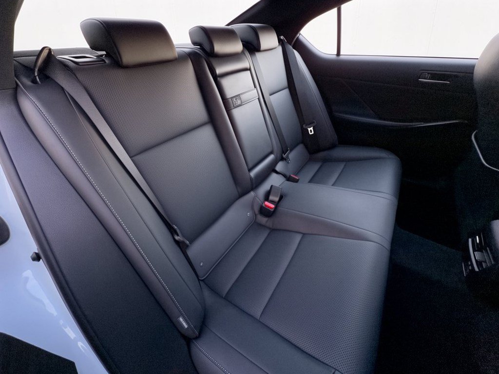 Certified 2026 Lexus IS 350 F Sport RWD image 30