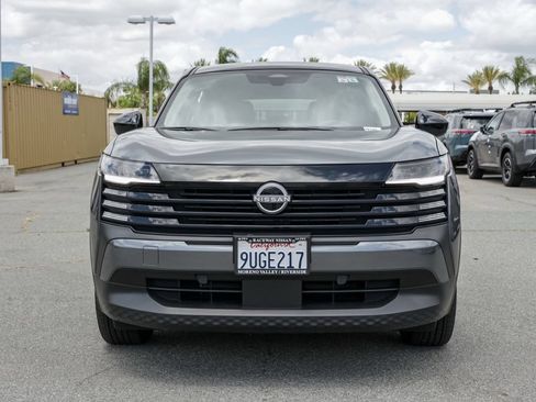 Used 2025 Nissan Kicks SV FWD image 9