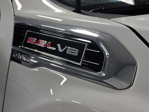 Used 2020 GMC Sierra 2500 SLE w/ SLE Value Package; AWD/4WD image 5