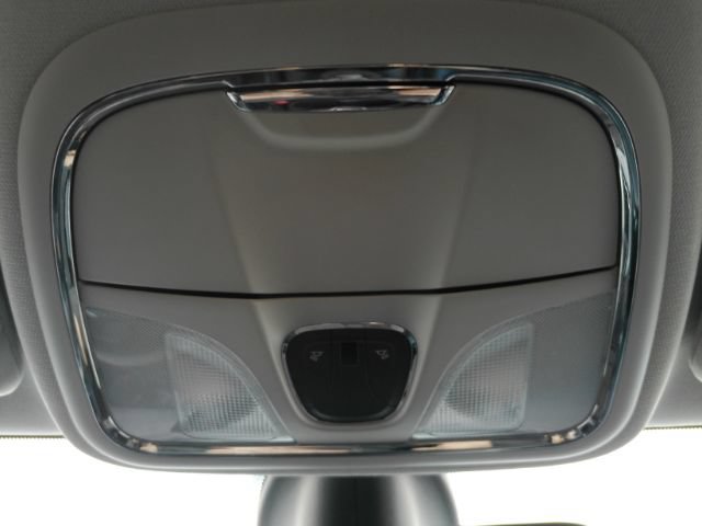 Used 2020 Jeep Cherokee Trailhawk AWD/4WD image 50