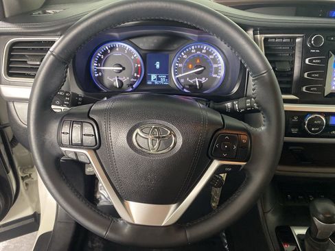 Used 2015 Toyota Highlander Plus image 15