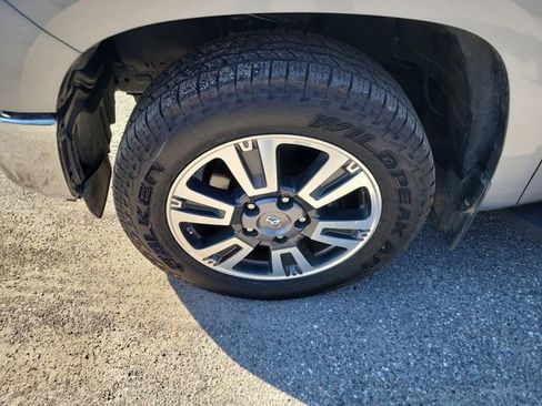 Used 2021 Toyota Tundra SR5 w/ SR5 Upgrade Package image 5