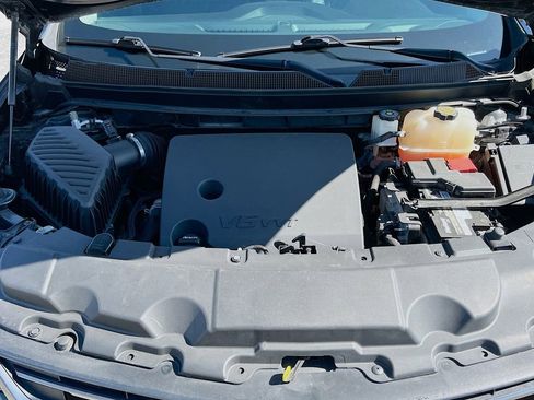 Used 2020 Chevrolet Traverse RS image 32