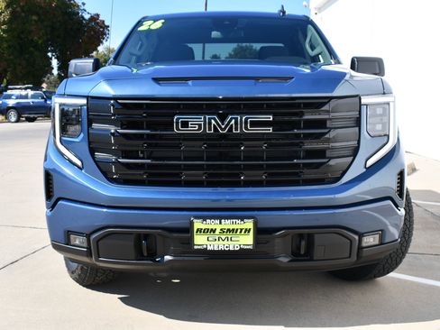 New 2026 GMC Sierra 1500 Elevation w/ LPO, Elevation Black Package image 4