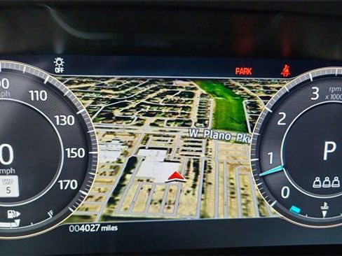 Used 2025 Jaguar F-PACE R-Dynamic S image 38