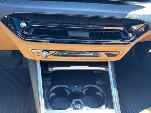 New 2026 BMW 330i Sedan w/ Premium Package image 15