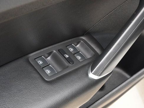 Used 2022 Volkswagen Passat 2.0T R-Line image 25