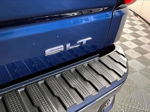 Used 2022 GMC Sierra 1500 SLT w/ SLT Premium Plus Package RWD image 24