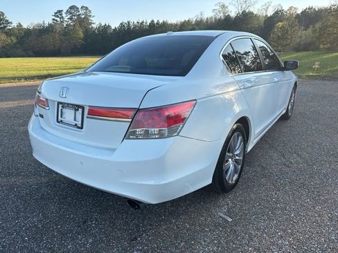 Used 2011 Honda Accord EX-L image 3