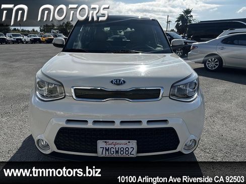 Used 2015 Kia Soul ! w/ Sun & Sound Package image 2