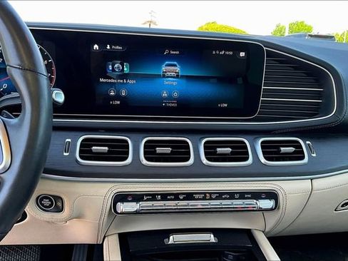 Used 2022 Mercedes-Benz GLS 450 4MATIC image 24