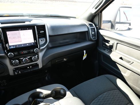 New 2026 RAM 2500 Tradesman w/ Chrome Appearance Group image 18