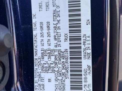 Used 2024 Toyota Tundra Limited w/ TRD Off-Road Package image 29