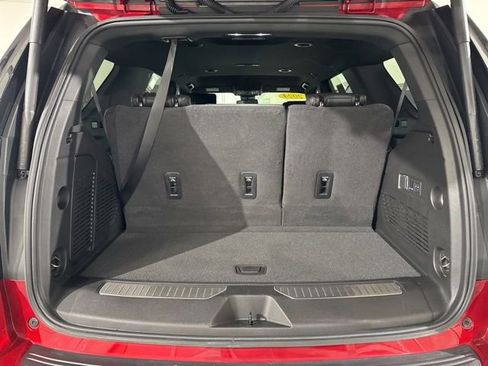 Used 2024 Chevrolet Tahoe RST w/ RST Performance Edition image 11