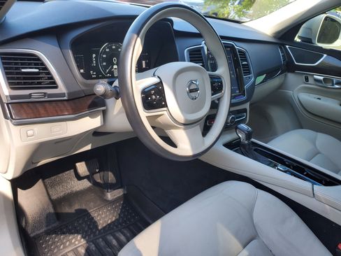 Used 2019 Volvo XC90 T5 Momentum w/ Advanced Package image 22