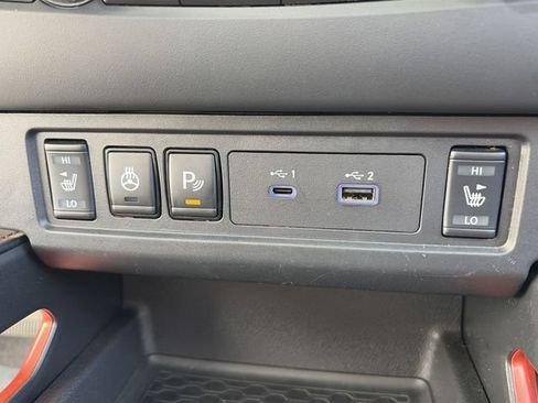 Used 2023 Nissan Frontier PRO-4X AWD/4WD image 34