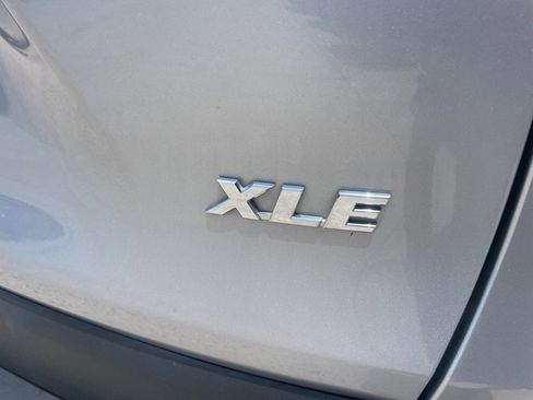 Used 2021 Toyota RAV4 XLE image 8