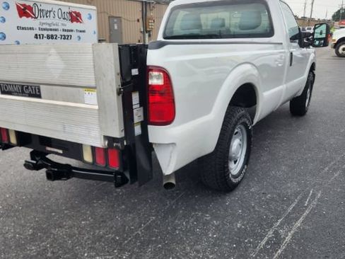 Used 2016 Ford F250 XL w/ Power Equipment Group RWD image 4