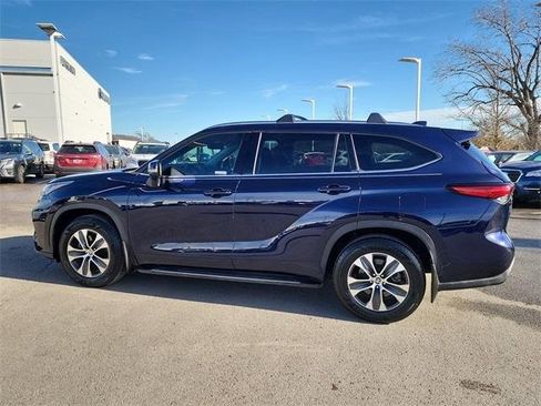 Used 2020 Toyota Highlander XLE image 8