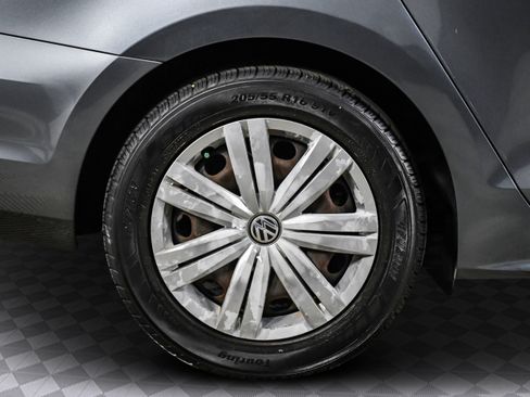 Used 2017 Volkswagen Jetta S image 29