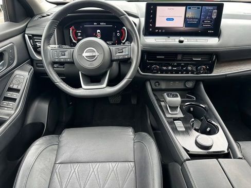 Used 2024 Nissan Rogue Platinum w/ Platinum Premium Package AWD/4WD image 15