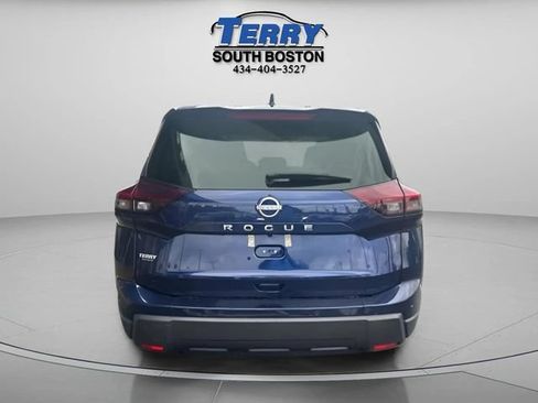Used 2025 Nissan Rogue SV FWD image 4