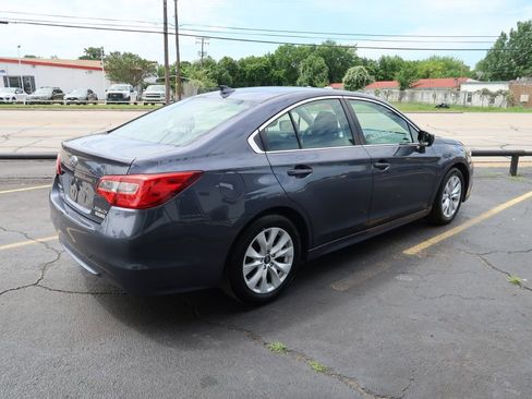 Used 2017 Subaru Legacy 2.5i Premium AWD/4WD image 3