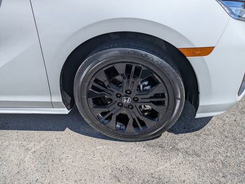 Used 2025 Honda Odyssey Sport-L image 12