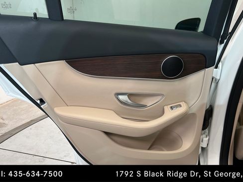 Certified 2022 Mercedes-Benz GLC 300 4MATIC w/ Driver Assistance Package image 18