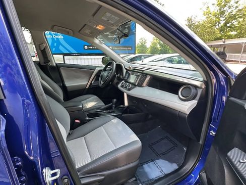 Used 2015 Toyota RAV4 LE AWD/4WD image 23