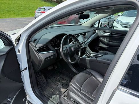 Used 2021 Buick Enclave Avenir w/ Avenir Technology Package AWD/4WD image 9