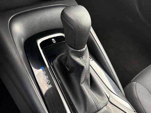 Used 2024 Toyota Corolla LE FWD image 18