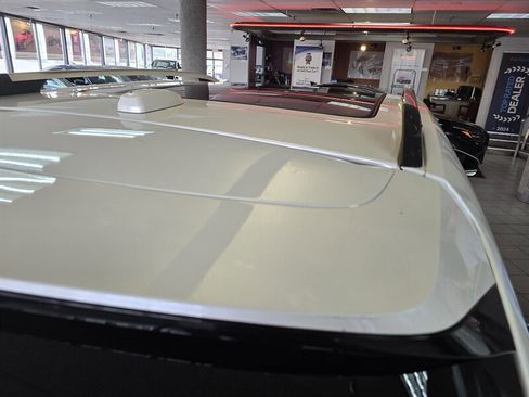 Used 2015 Cadillac SRX Luxury w/ Driver Awareness Package image 31