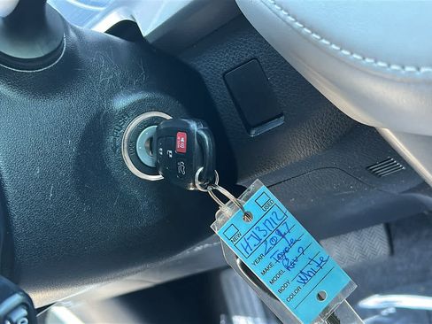Used 2017 Toyota RAV4 XLE w/ All Weather Liner Package AWD/4WD image 17