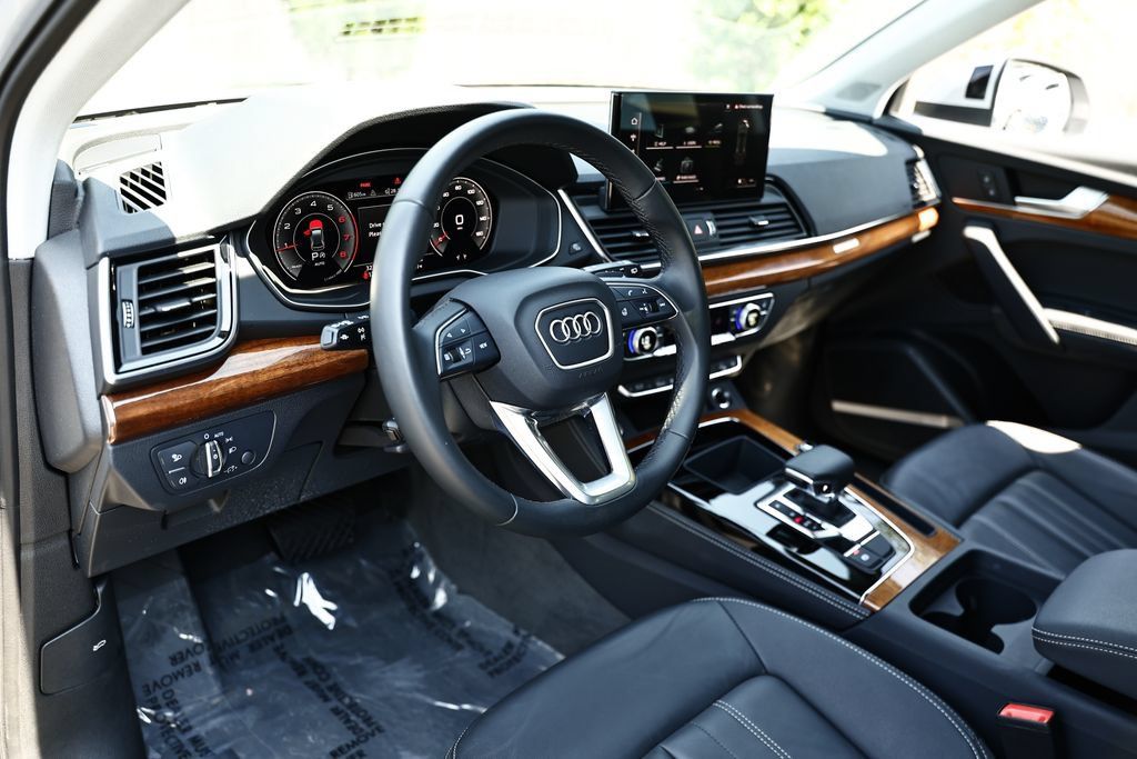 Certified 2023 Audi Q5 Premium w/ Premium Plus Package AWD/4WD image 19