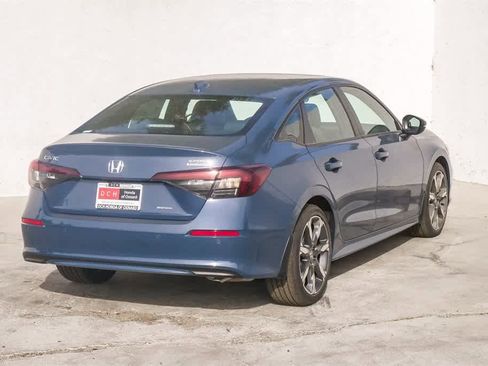 New 2025 Honda Civic Sport Touring image 7