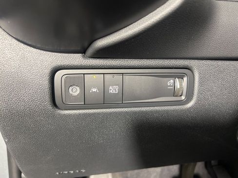 New 2026 Chevrolet Equinox EV LT image 19