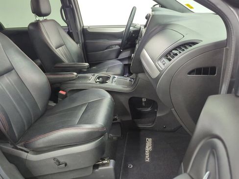 Used 2017 Dodge Grand Caravan GT FWD image 33