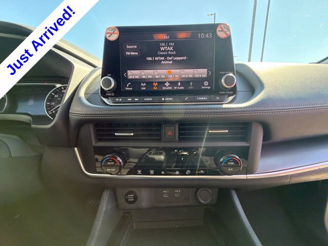 Used 2025 Nissan Rogue SV AWD/4WD image 28