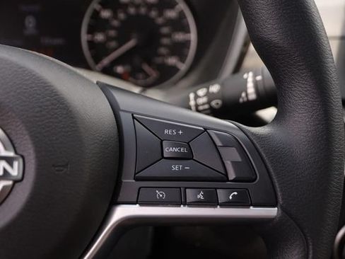 Certified 2025 Nissan Altima 2.5 SV FWD image 12
