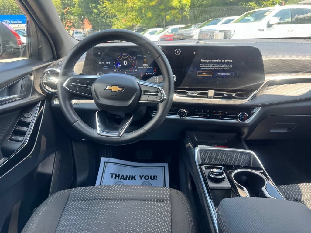 Used 2026 Chevrolet Equinox LT FWD image 40