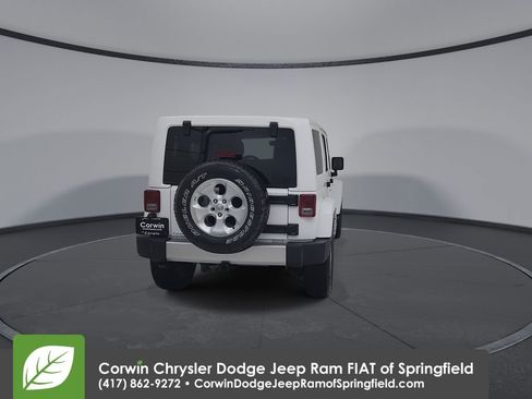 Used 2013 Jeep Wrangler Unlimited Sahara w/ Connectivity Group AWD/4WD image 13