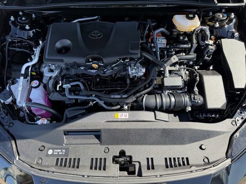 Used 2026 Toyota Camry SE FWD image 31