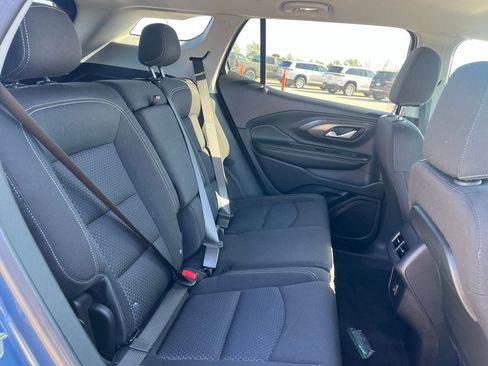 Used 2024 GMC Terrain SLE w/ Driver Convenience Package AWD/4WD image 14