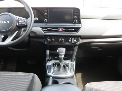 Used 2024 Kia Seltos LX AWD/4WD image 22