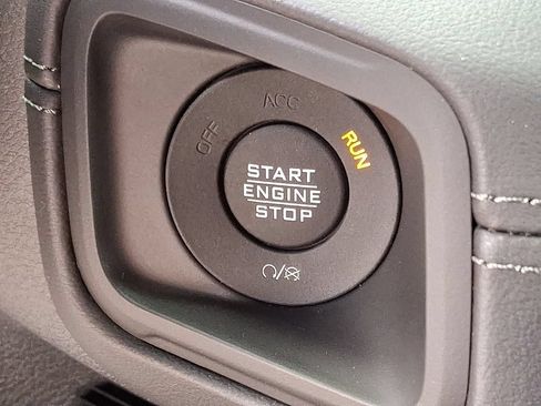 New 2026 Jeep Gladiator Rubicon AWD/4WD image 15