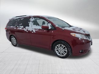 Used 2012 Toyota Sienna XLE video 2
