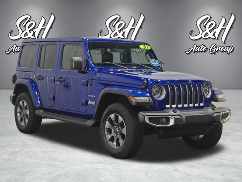 Used 2020 Jeep Wrangler Unlimited Sahara AWD/4WD image 2